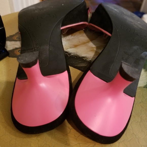 💖NWOB Beautiful Unisa Sandals💖 - Picture 3 of 6
